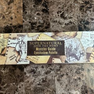 Supernatural Eyeshadow Pallet